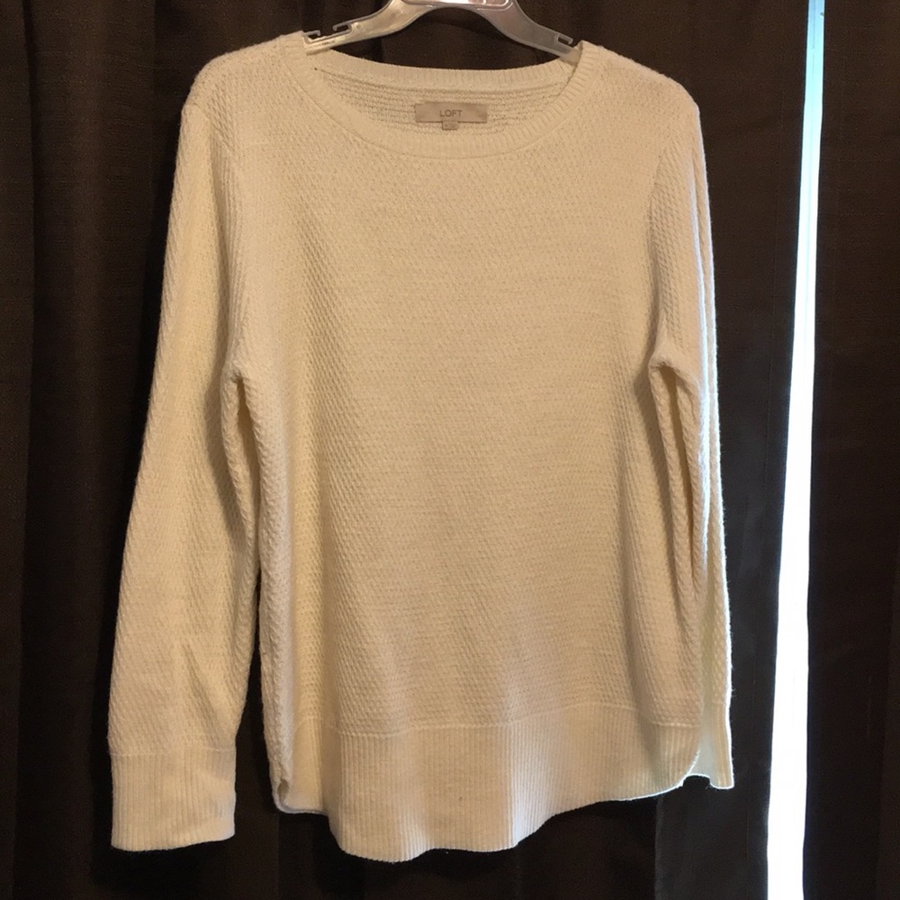 🍒White knitted sweater